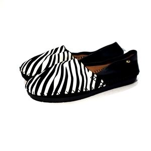 Millie's Original Shoe Hong Kong Animal Print Zebra Flats Slip-on